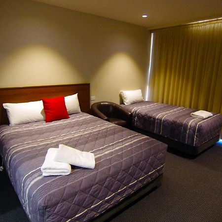 סוון היל Jane Eliza Motor Inn מראה חיצוני תמונה