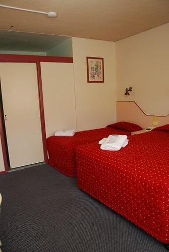 סוון היל Jane Eliza Motor Inn מראה חיצוני תמונה
