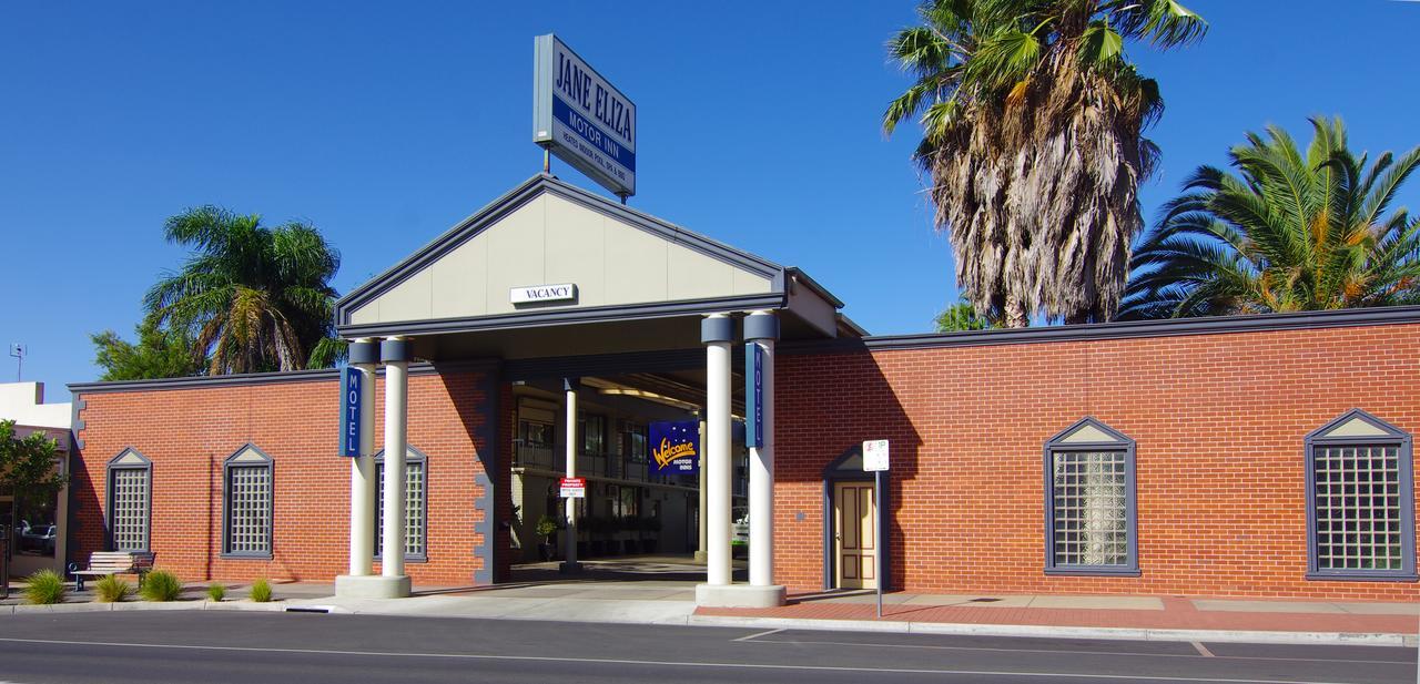 סוון היל Jane Eliza Motor Inn מראה חיצוני תמונה